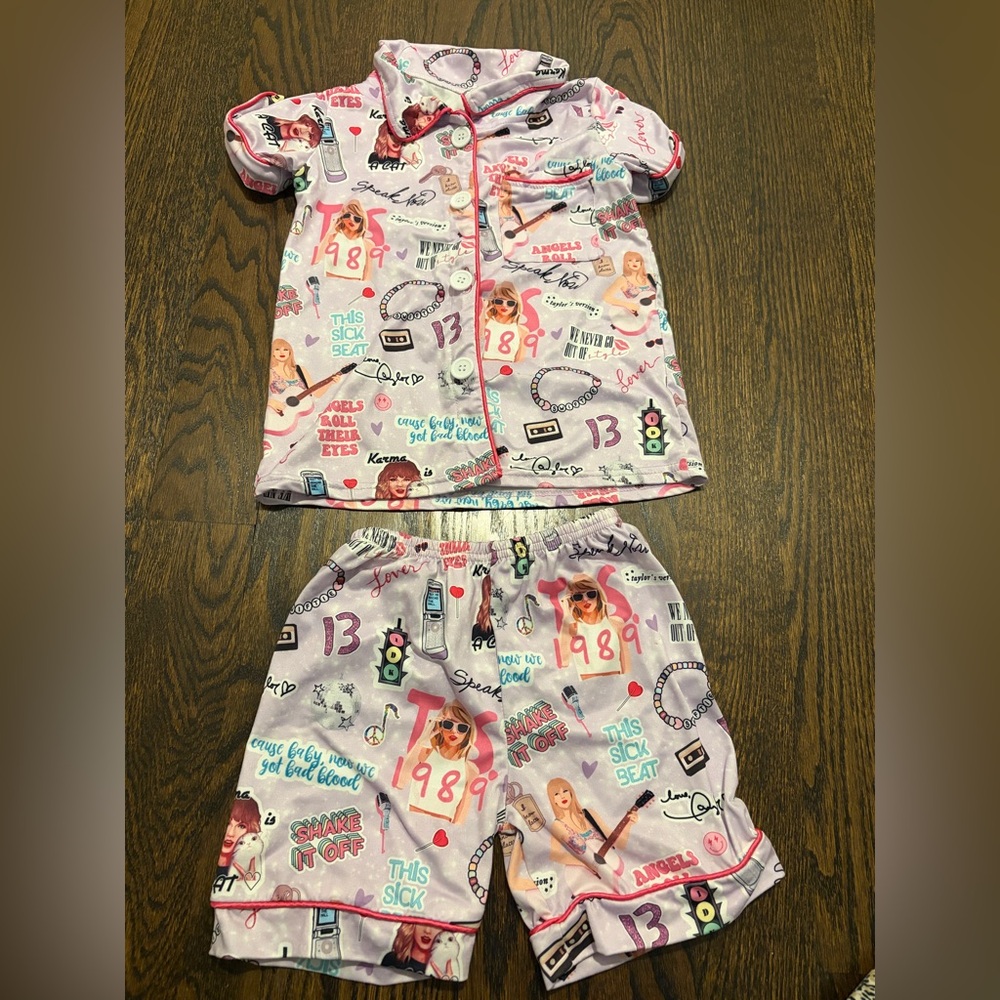 Taylor swift pajamas size 6-7, worn once!